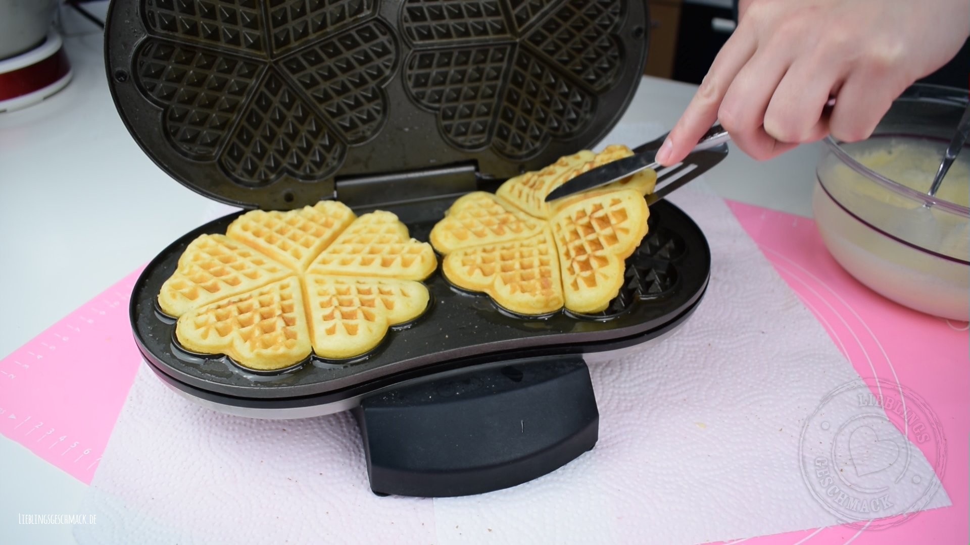 Mini Waffel Törtchen zu Muttertag - Lieblingsgeschmack.de