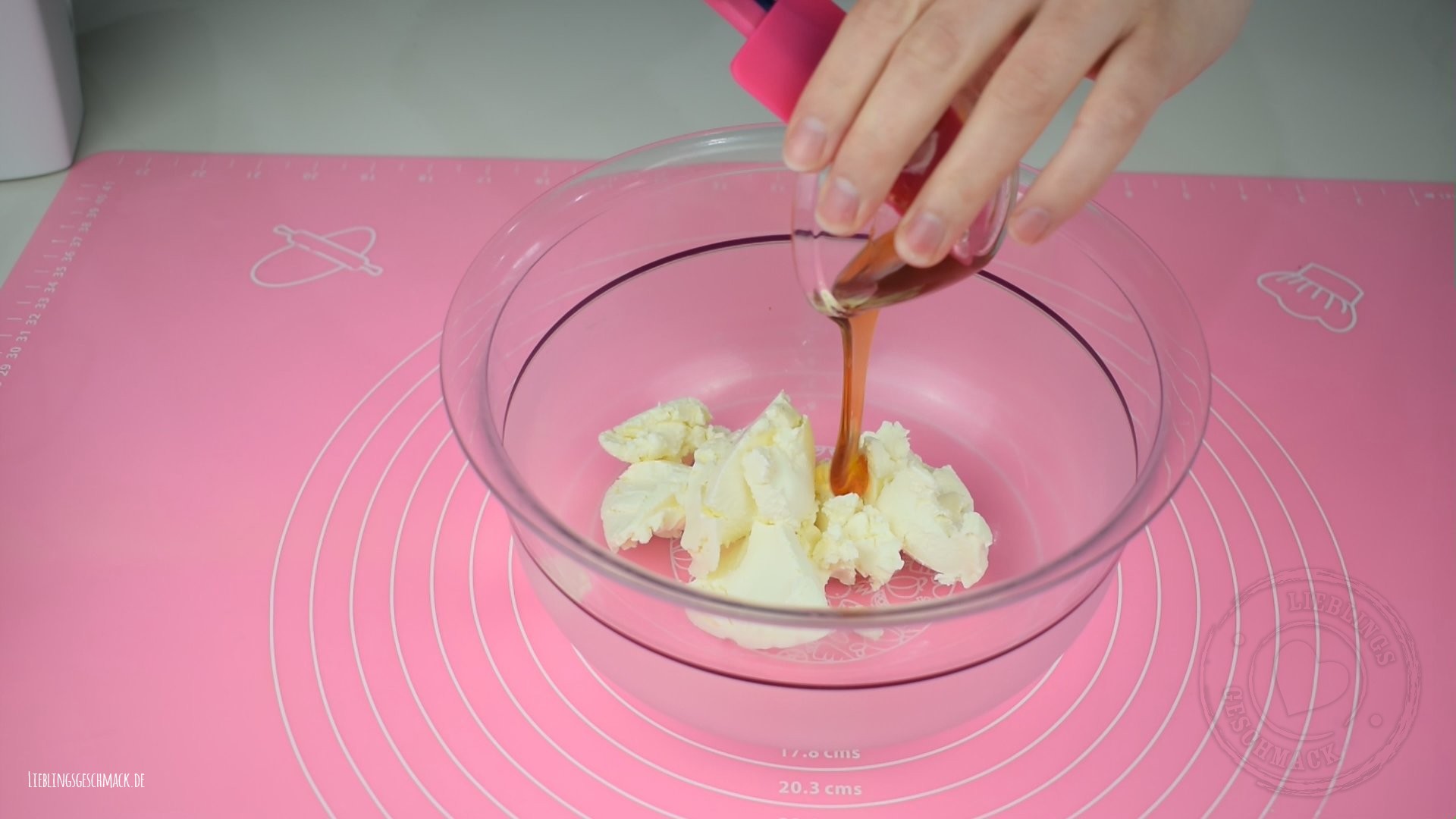 Mini Waffel Törtchen zu Muttertag - Lieblingsgeschmack.de