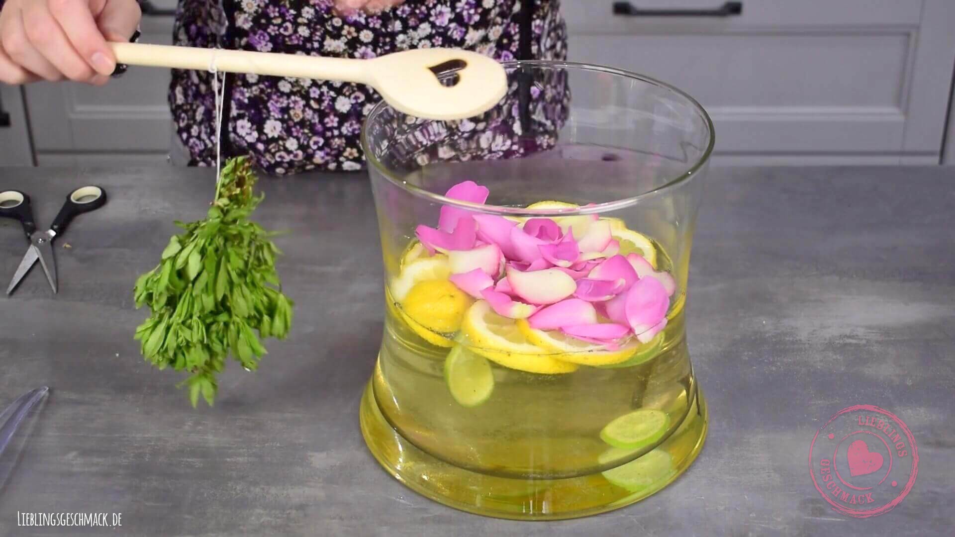 Maibowle Classic und Alkoholfrei - Lieblingsgeschmack.de